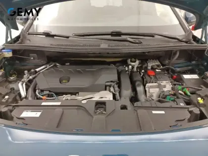 Photo 48 Peugeot 3008  Hybrid 225 e-EAT8