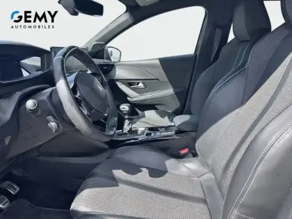 Photo 8 Peugeot 208  PureTech 100 S&S BVM6