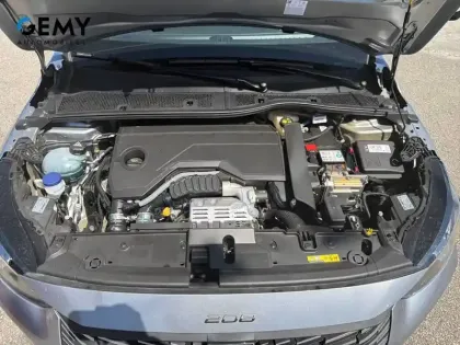 Photo 19 Peugeot 208  Hybrid 110 ch e-DCS6