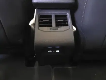 Photo 22 Mitsubishi Eclipse  Cross BEV 218 87 kWh 22KW