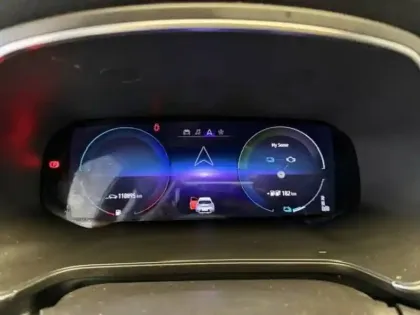 Photo 28 Renault Captur  E-Tech Plug-in 160