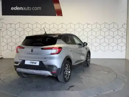 Photo 49 Renault Captur  E-Tech Plug-in 160