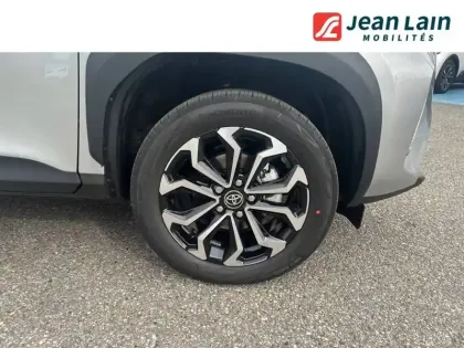 Photo 8 Toyota Yaris  Cross Hybride 130h 2WD