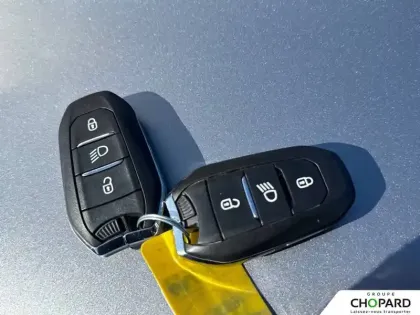 Photo 57 Peugeot 5008  PureTech 130ch S&S BVM6