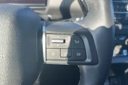 Photo 9 Citroën C4 e- 136 ch Automatique