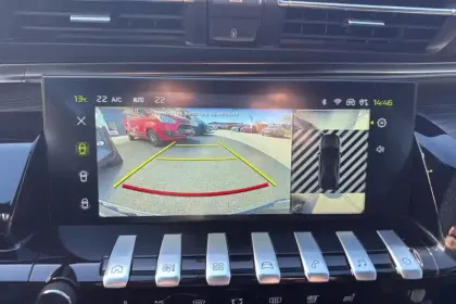 Photo 27 Peugeot 508  Hybrid4 360 e-EAT8 Peugeot Sport Engineered