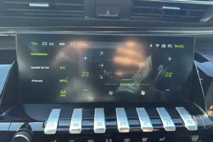 Photo 25 Peugeot 508  Hybrid4 360 e-EAT8 Peugeot Sport Engineered