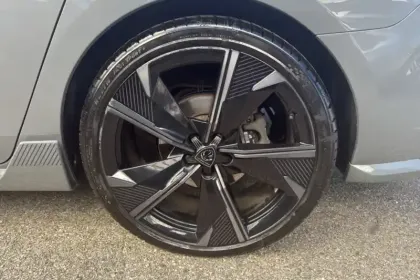 Photo 13 Peugeot 508  Hybrid4 360 e-EAT8 Peugeot Sport Engineered