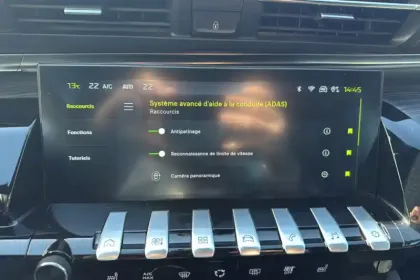 Photo 26 Peugeot 508  Hybrid4 360 e-EAT8 Peugeot Sport Engineered