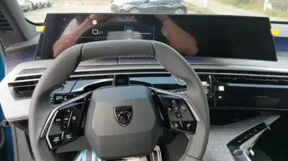 Photo 17 Peugeot 3008  Electrique 210 ch 73 kWh