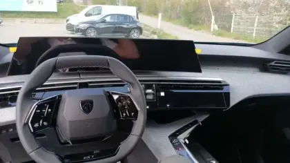 Photo 15 Peugeot 3008  Electrique 210 ch 73 kWh