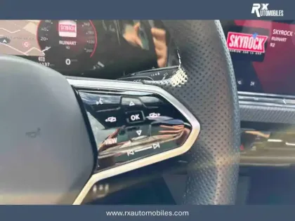 Photo 21 Volkswagen Golf Gén. VIII Ph1 R-Line 5