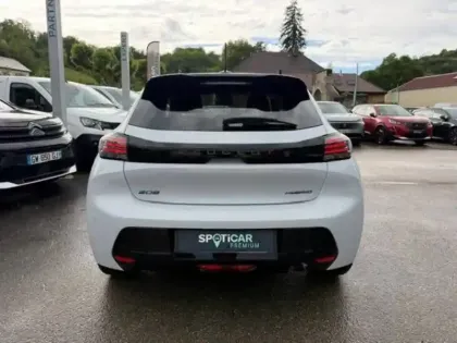 Photo 10 Peugeot 208  Hybrid 110 ch e-DCS6