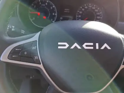 Photo 27 Dacia Duster  ECO-G 100 4x2