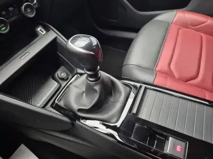 Photo 27 Citroën C4  PureTech 130 S&S BVM6