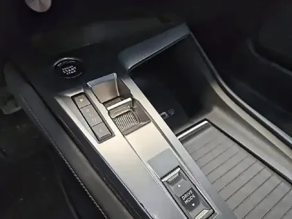 Photo 34 Peugeot 308  PHEV 180 e-EAT8