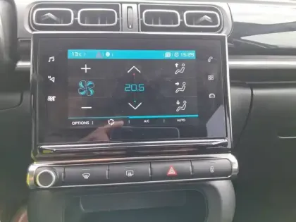 Photo 46 Citroën C3  BlueHDi 100 S&S BVM6