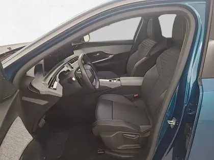 Photo 10 Peugeot 5008  Hybrid 136 e-DCS6
