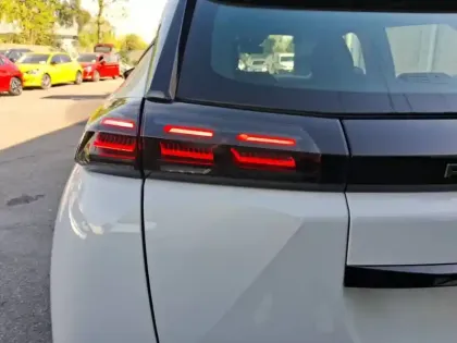 Photo 16 Peugeot 2008  100 S&S BVM6