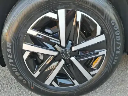 Photo 12 Peugeot 2008  100 S&S BVM6