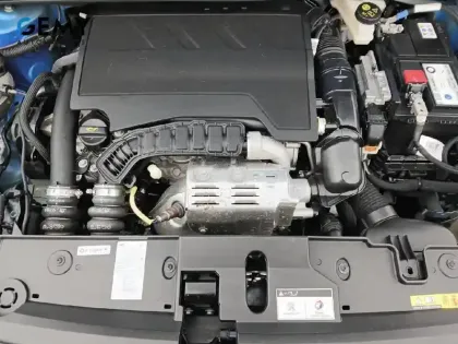 Photo 11 Peugeot 208  PureTech 100 S&S BVM6