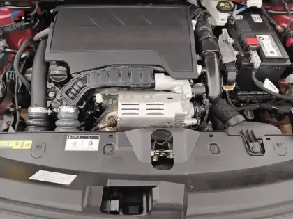 Photo 11 Peugeot 2008  PureTech 130 S&S EAT8