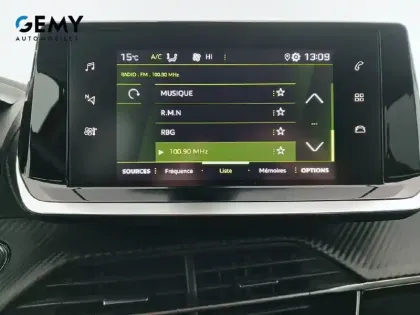 Photo 13 Peugeot 2008  PureTech 130 S&S EAT8