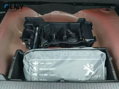 Photo 19 Peugeot 2008  PureTech 130 S&S EAT8