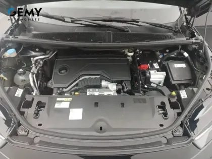 Photo 49 Peugeot 5008  Hybrid 136 e-DCS6
