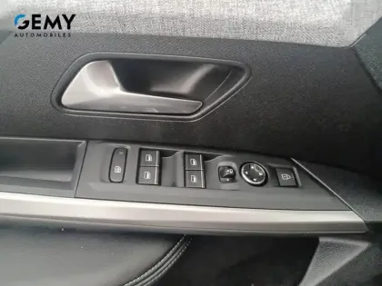 Photo 53 Peugeot 5008  Hybrid 136 e-DCS6