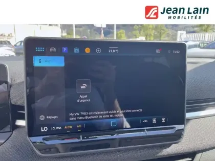 Photo 15 Volkswagen T-roc  1.5 eTSI EVO2 Hybrid 116 ch DSG7