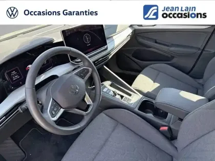 Photo 12 Volkswagen Golf  1.5 eHybrid 204 DSG6