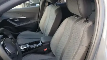 Photo 8 Peugeot 2008 Gén. II Ph2 Allure 5