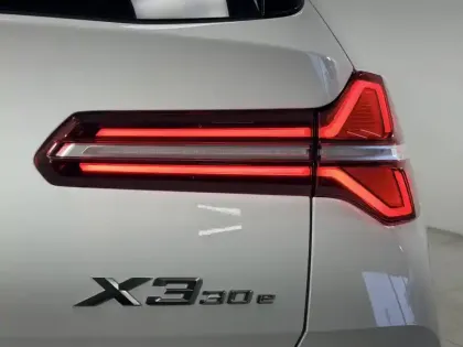 Photo 17 BMW X3  30e xDrive 299 ch BVA8