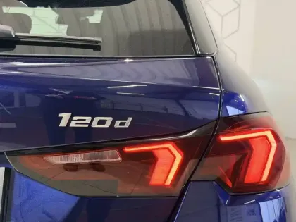 Photo 27 BMW Serie 1 120d 163 ch DKG7