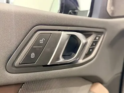 Photo 18 BMW Serie 1 120d 163 ch DKG7