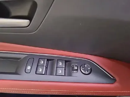 Photo 28 Peugeot 3008  Hybrid4 300 e-EAT8