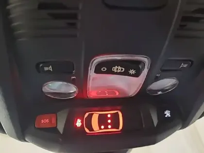 Photo 26 Peugeot 3008  Hybrid4 300 e-EAT8