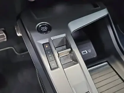 Photo 13 Peugeot 308 Gén. III Ph1 GT 5