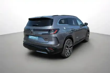 Photo 5 Renault Espace  E-Tech full hybrid 200 GSR2