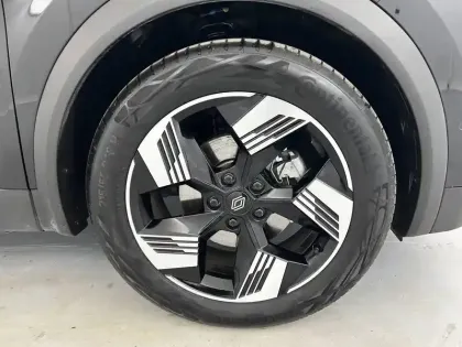 Photo 20 Renault Symbioz  E-Tech full hybrid 145