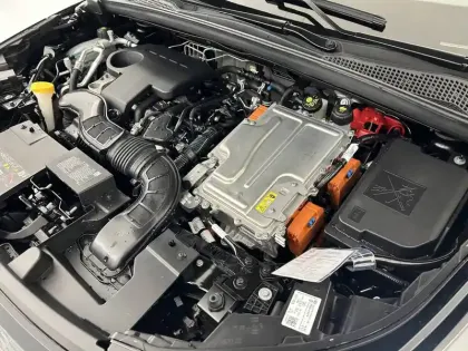 Photo 26 Renault Symbioz  E-Tech full hybrid 145