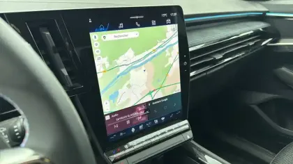 Photo 9 Renault Espace  E-Tech full hybrid 200 GSR2