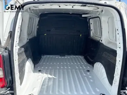 Photo 5 Peugeot Partner  FOURGON STANDARD 650 KG BLUEHDI 100 S&S BVM5