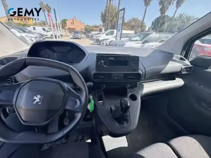 Photo 7 Peugeot Partner  FOURGON STANDARD 650 KG BLUEHDI 100 S&S BVM5