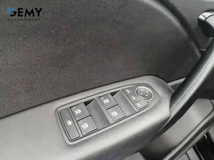 Photo 57 Renault Captur  E-Tech 145 - 21