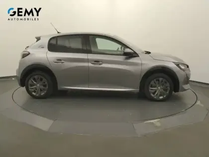 Photo 12 Peugeot 208  Electrique 50 kWh 136ch