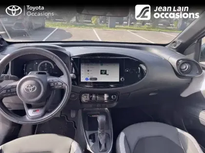 Photo 17 Toyota Aygo  X Hybride 116h