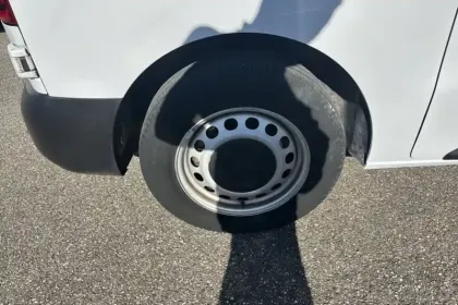 Photo 12 Peugeot Expert  FGN TOLE STANDARD ELECTRIQUE 50KWH 136