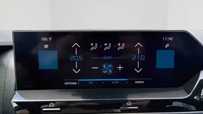 Photo 16 Citroën C4  PureTech 130 S&S EAT8